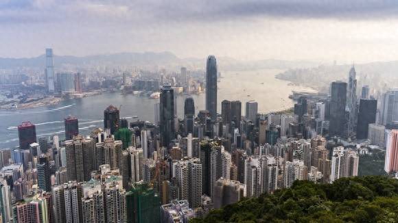 顺应网 经络：香港一个月拆息创两年半新低 对楼市有正面支持作用